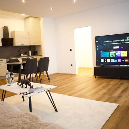 Dc Lofts I Modernes Loft In Der Stadt Salzburg Fuer Bis Zu 5 Personen Luaran gambar