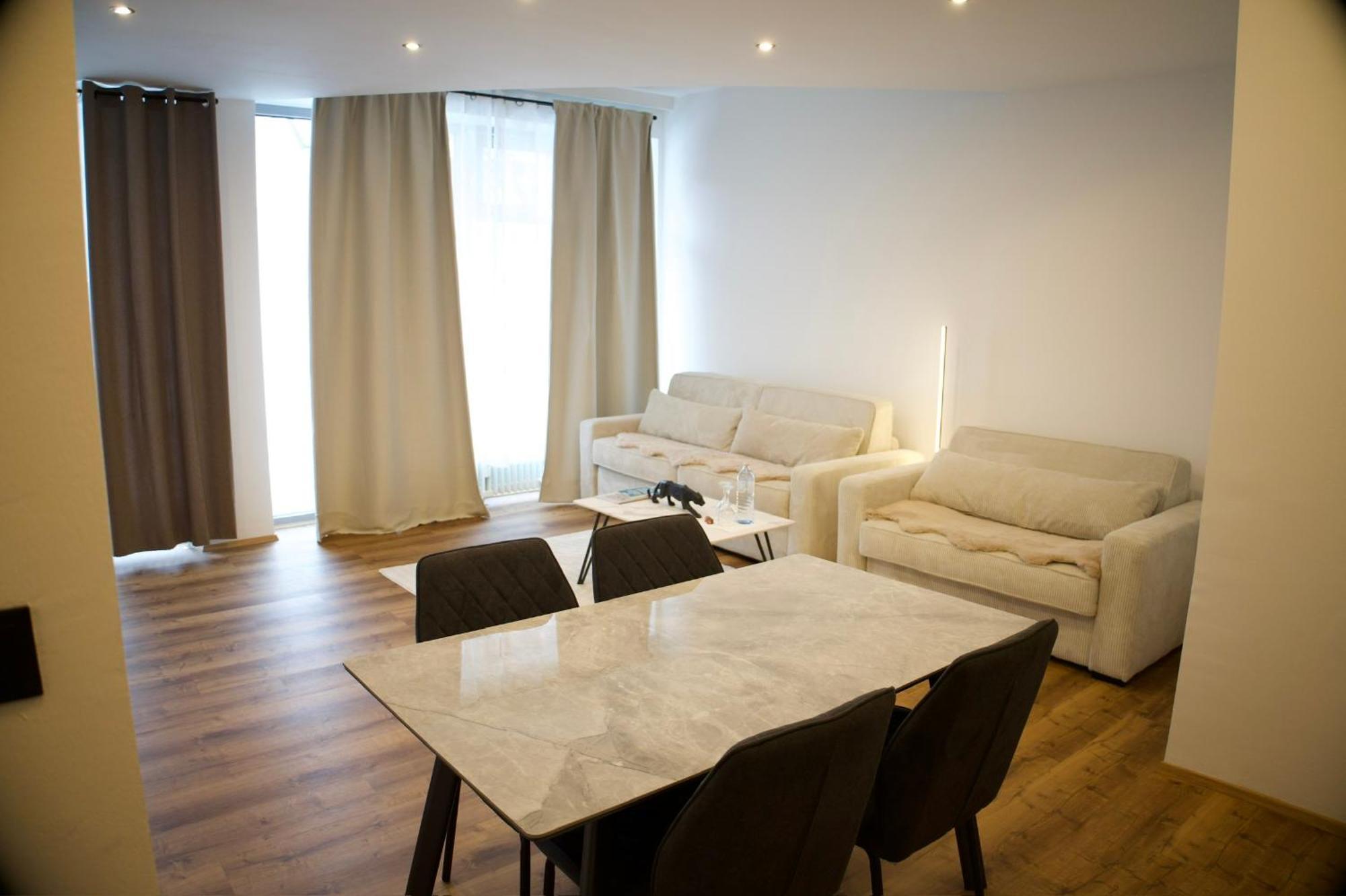 Dc Lofts I Modernes Loft In Der Stadt Salzburg Fuer Bis Zu 5 Personen Luaran gambar